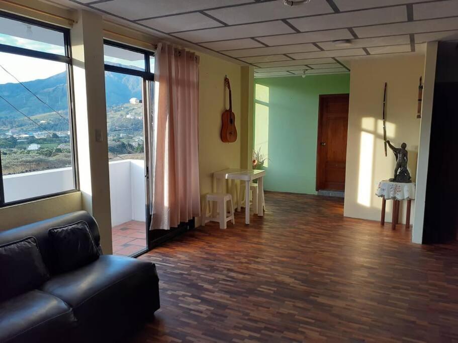 Amplio Y Comodo Departamento. Loja Exterior photo